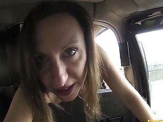 Lara Spandex Gives A Rimjob To The Cab Driver And He Fucks Her