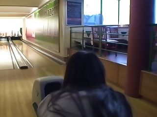 Nessa Demon In Unexperienced Female Gives Ultimate Dt In A Bowling Alley